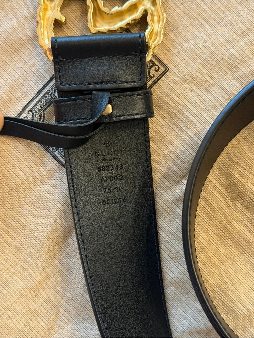 Gucci Black Leather Belt with Braided Gold Double G Buckle